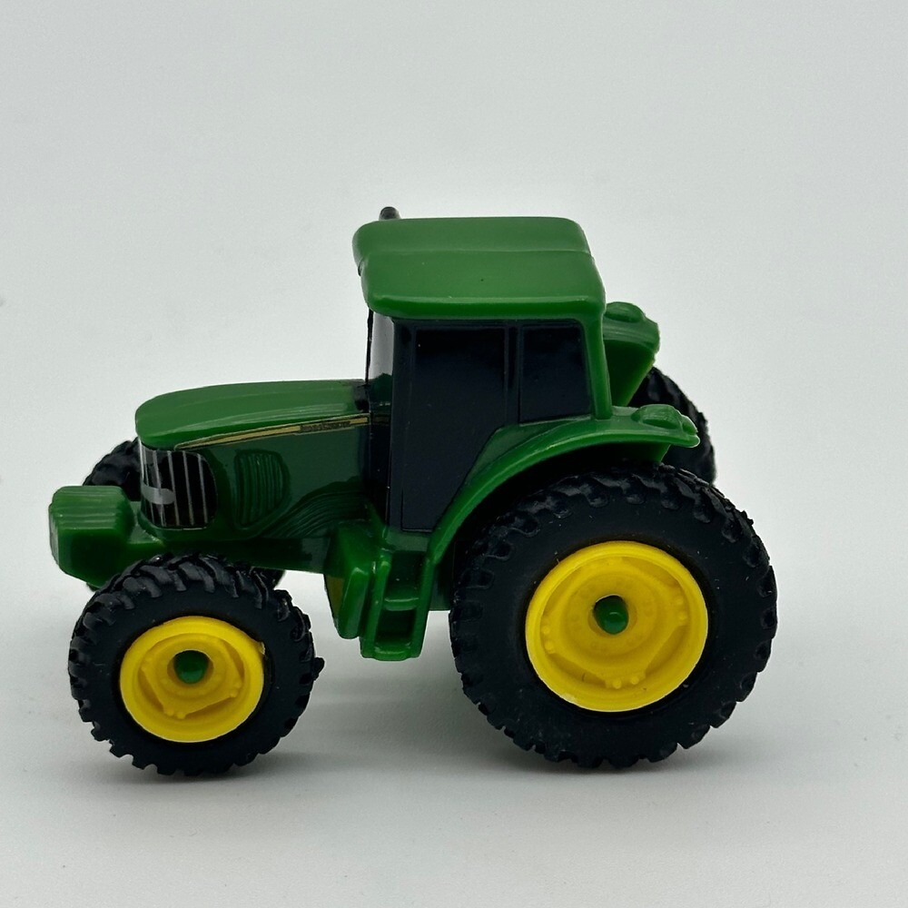 John Deere Die-Cast Farm Tractor Toy Green and Yellow 1/64 Scale B0516YL01